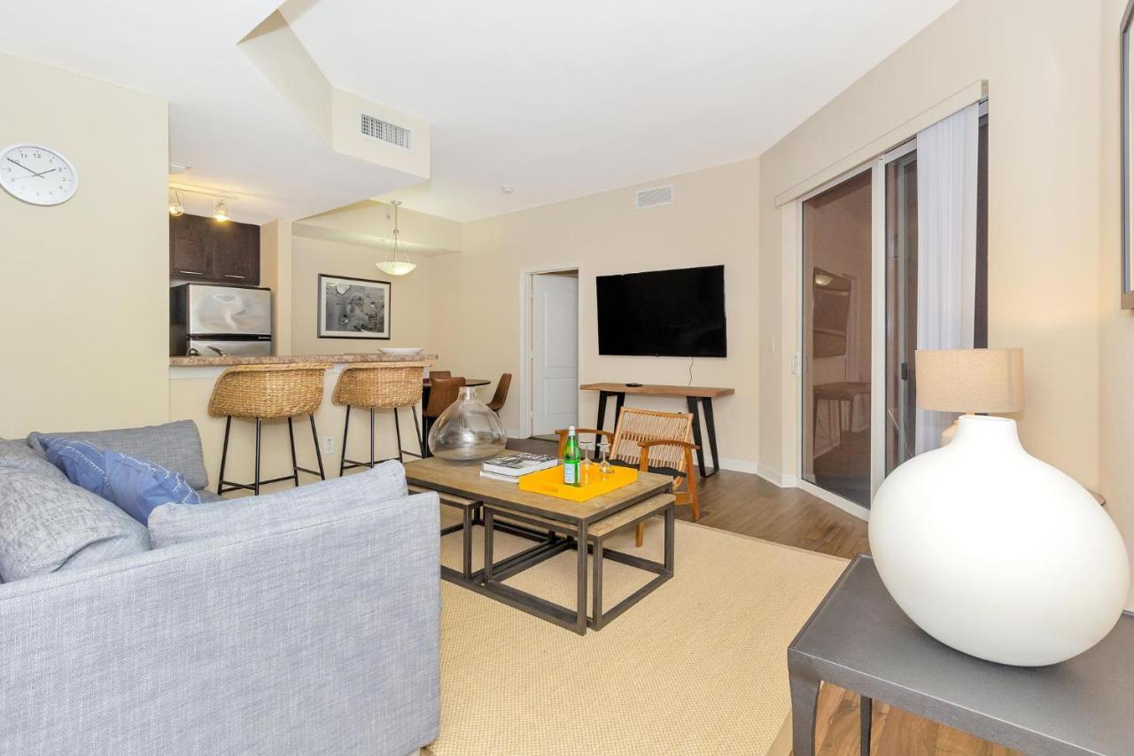 Dharma Home Suites South Miami At Red Road Commons Екстериор снимка