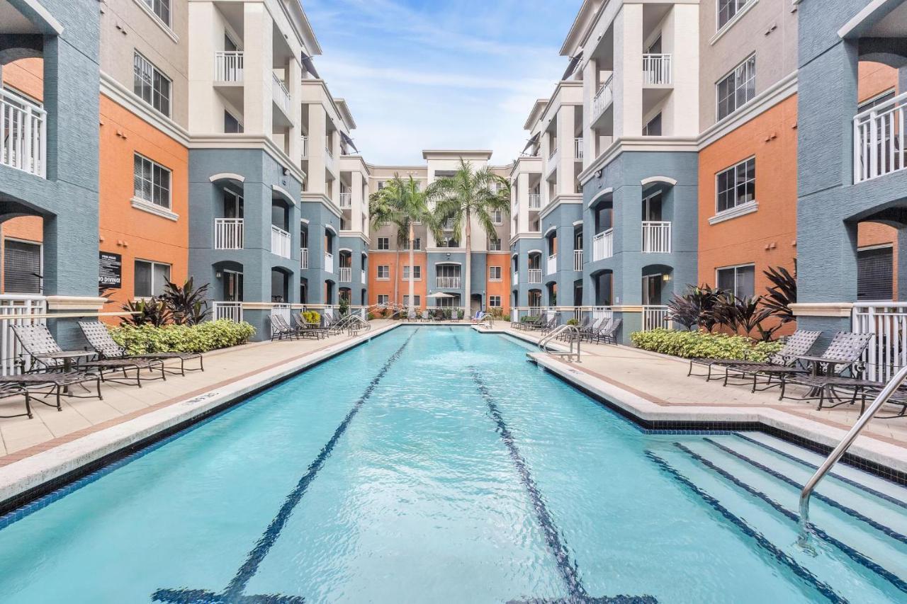 Dharma Home Suites South Miami At Red Road Commons Стая снимка